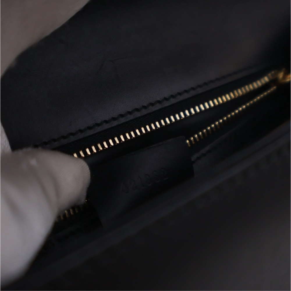 Gucci Sylvie Black and Green Shoulder Bag with Gold Accents - Picture 11 of 12